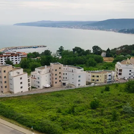 比亚拉全景度假村 度假村 3*