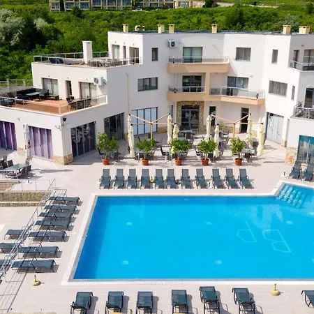 比亚拉全景度假村 3* 比亚拉