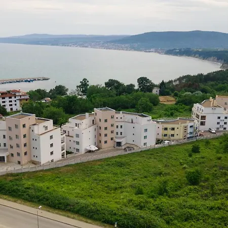 比亚拉全景度假村 度假村 3*