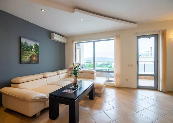 Byala Panorama 3* ビャラ