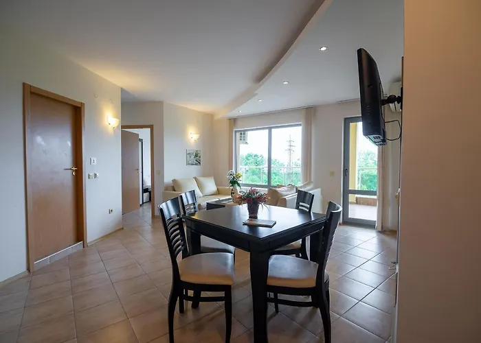 Byala Panorama 3* ビャラ